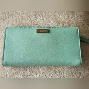 Kate Spade Laurel Way Reese Bifold Wallet Mint Green Color. *See Photos